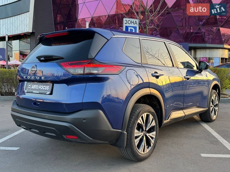 Внедорожник / Кроссовер Nissan Rogue 2023 в Киеве