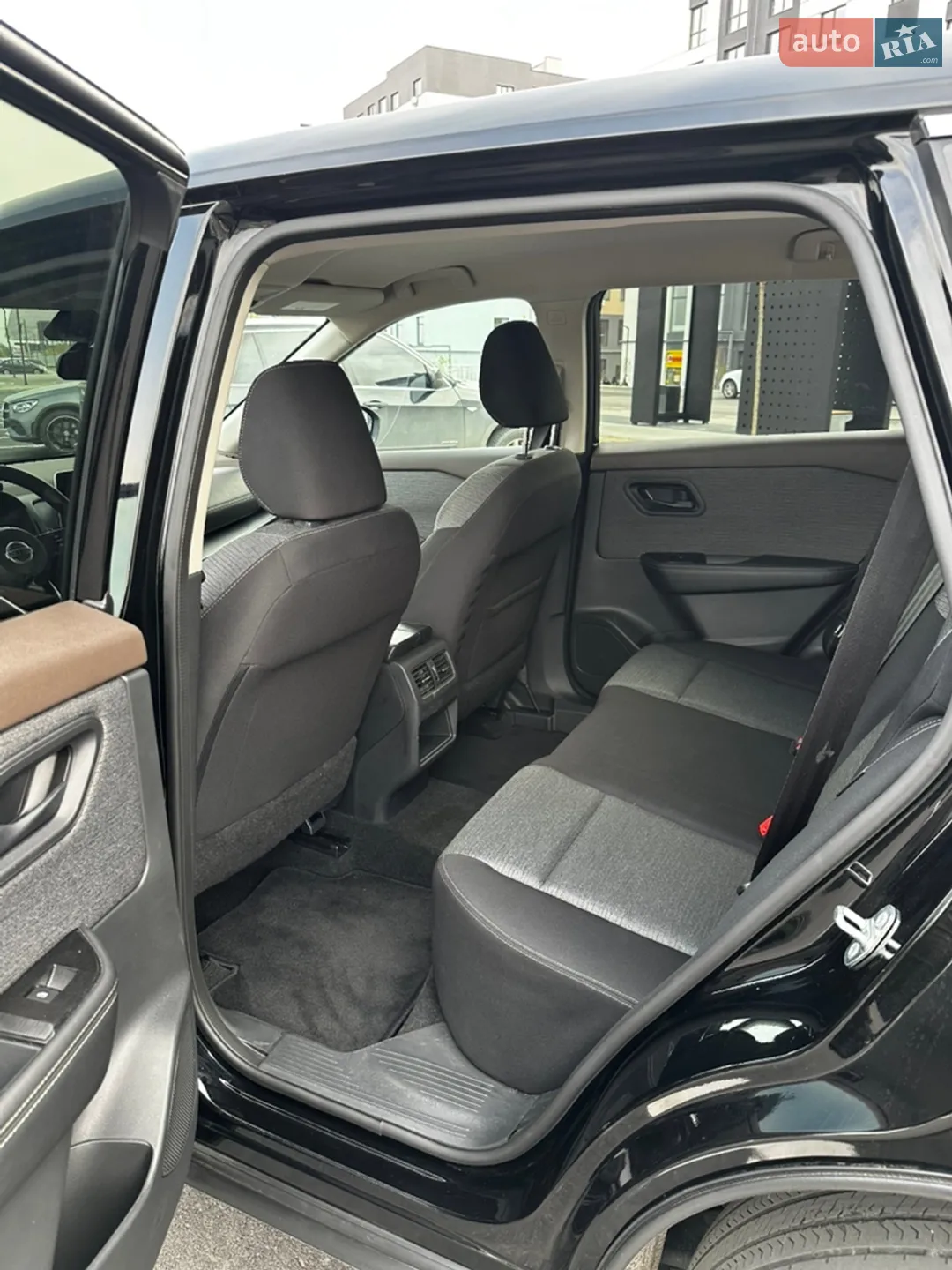 2021 Nissan Rogue - мініатюра 21