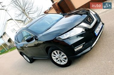 Позашляховик / Кросовер Nissan Rogue 2017 в Івано-Франківську