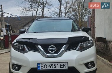 Позашляховик / Кросовер Nissan Rogue 2016 в Бучачі