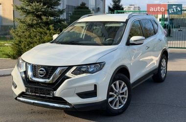 Внедорожник / Кроссовер Nissan Rogue 2017 в Харькове