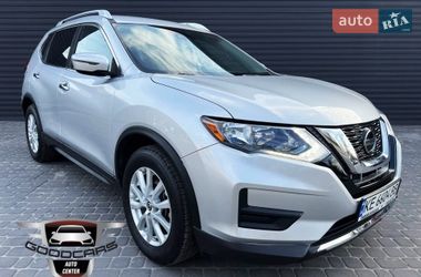 Позашляховик / Кросовер Nissan Rogue 2018 в Кам'янському