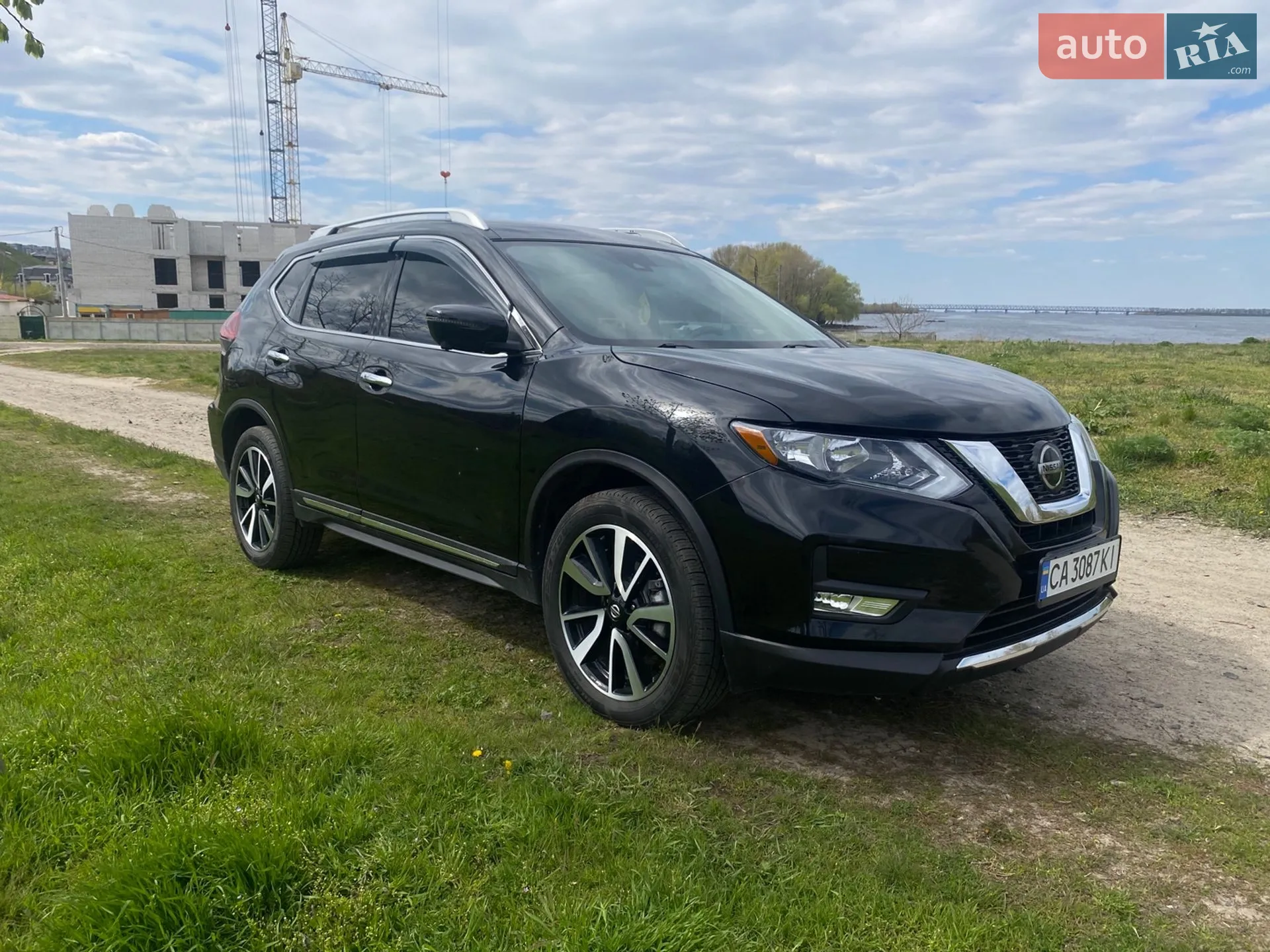 2019 Nissan Rogue - фото 1