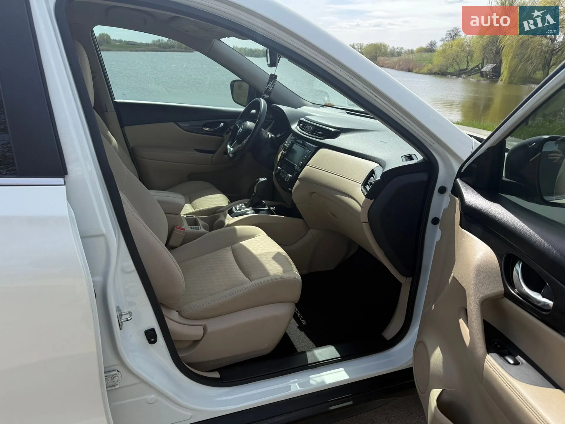 2019 Nissan Rogue - мініатюра 36