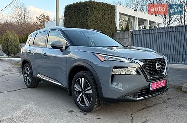Внедорожник / Кроссовер Nissan Rogue 2023 в Киеве