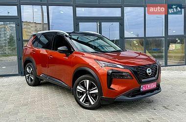 Позашляховик / Кросовер Nissan Rogue 2021 в Тернополі