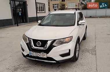 Позашляховик / Кросовер Nissan Rogue 2016 в Ужгороді