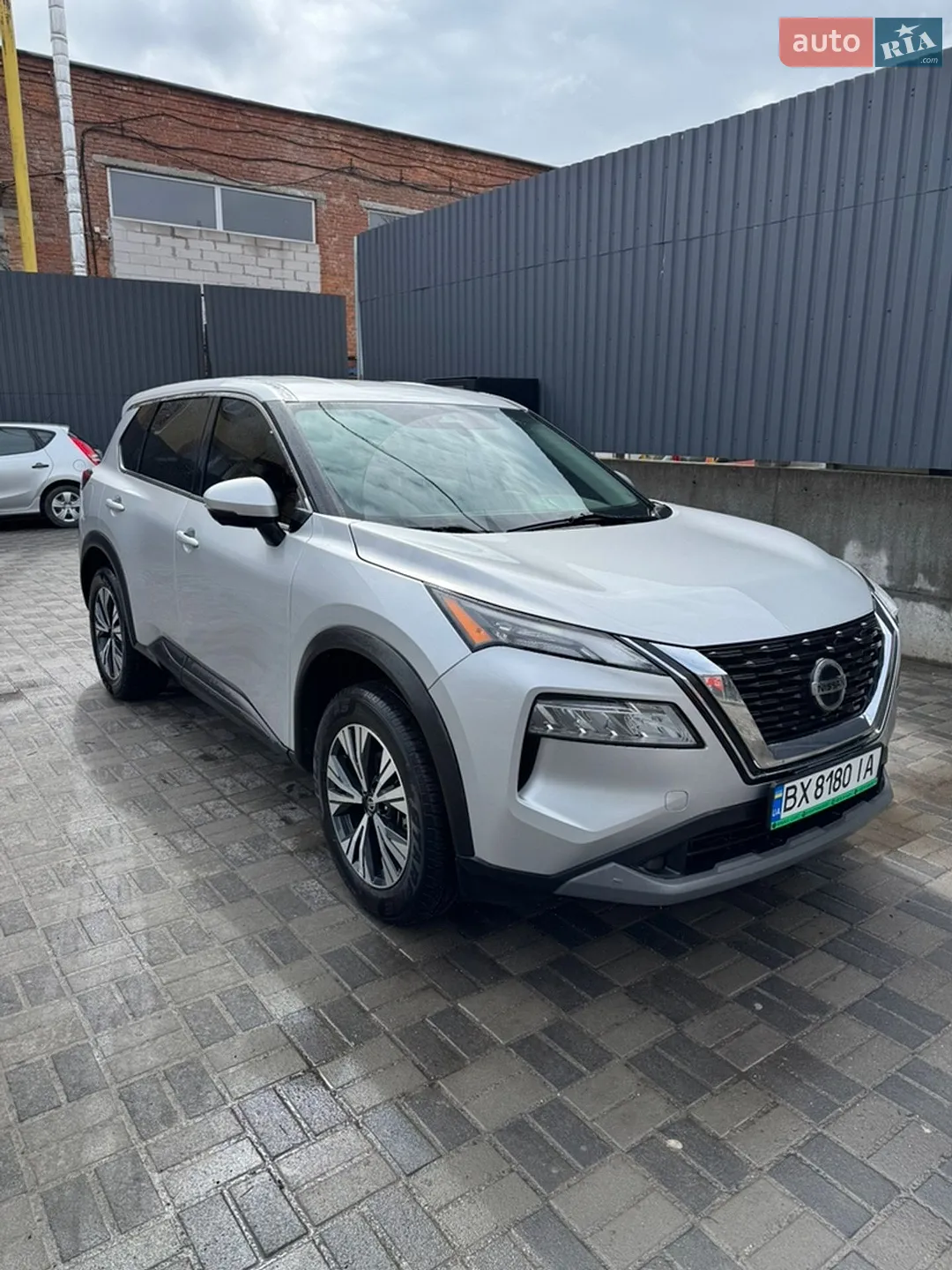 2021 Nissan Rogue - мініатюра 3