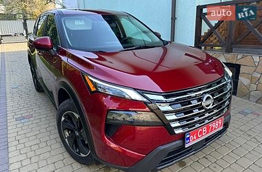 Внедорожник / Кроссовер Nissan Rogue 2024 в Львове