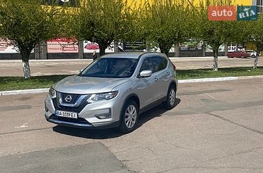 Позашляховик / Кросовер Nissan Rogue 2017 в Черкасах