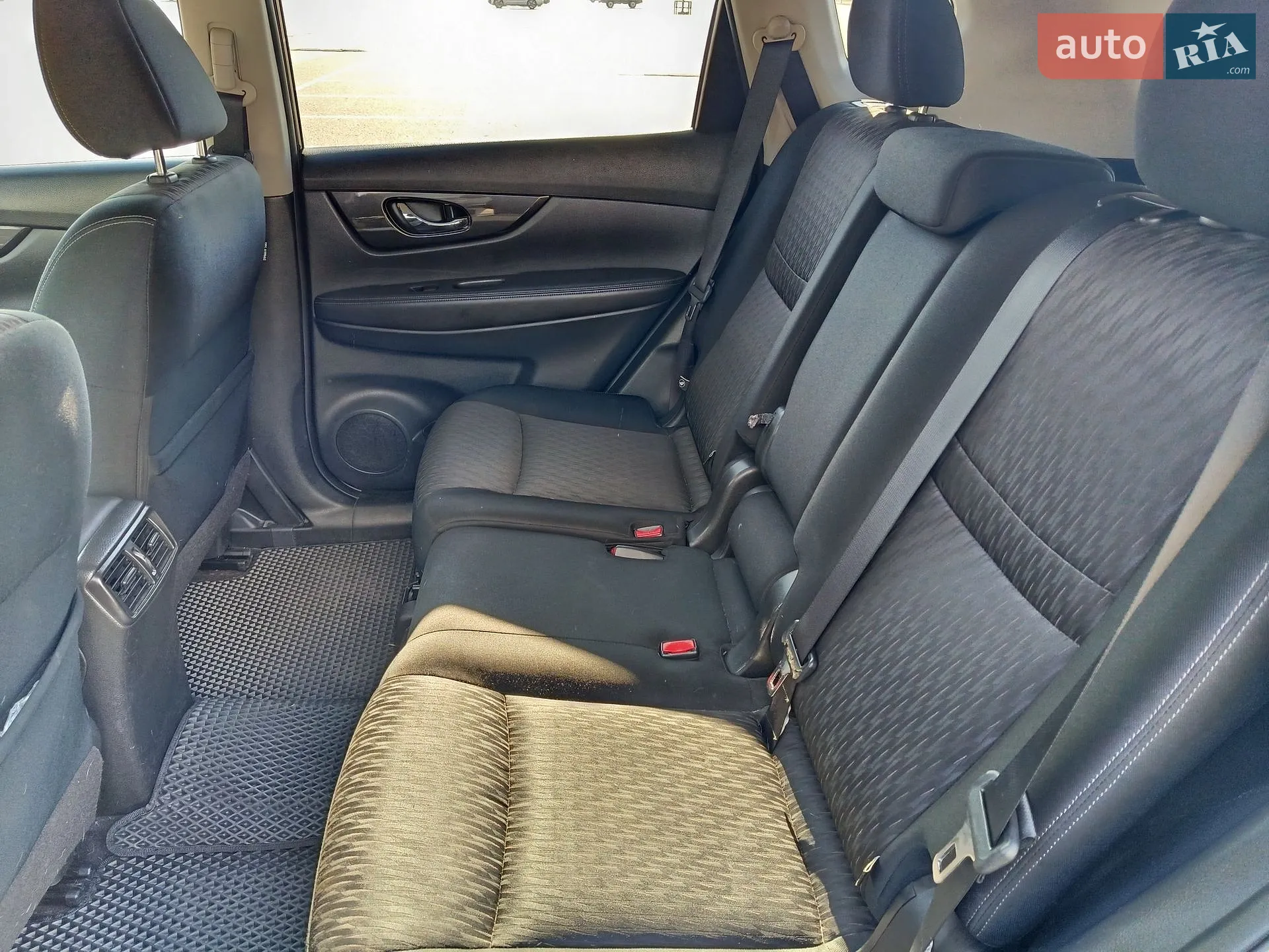 2016 Nissan Rogue - мініатюра 12