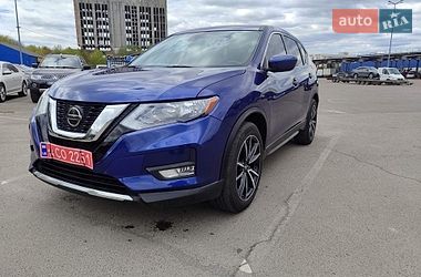 Позашляховик / Кросовер Nissan Rogue 2020 в Львові