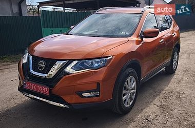 Внедорожник / Кроссовер Nissan Rogue 2019 в Полтаве