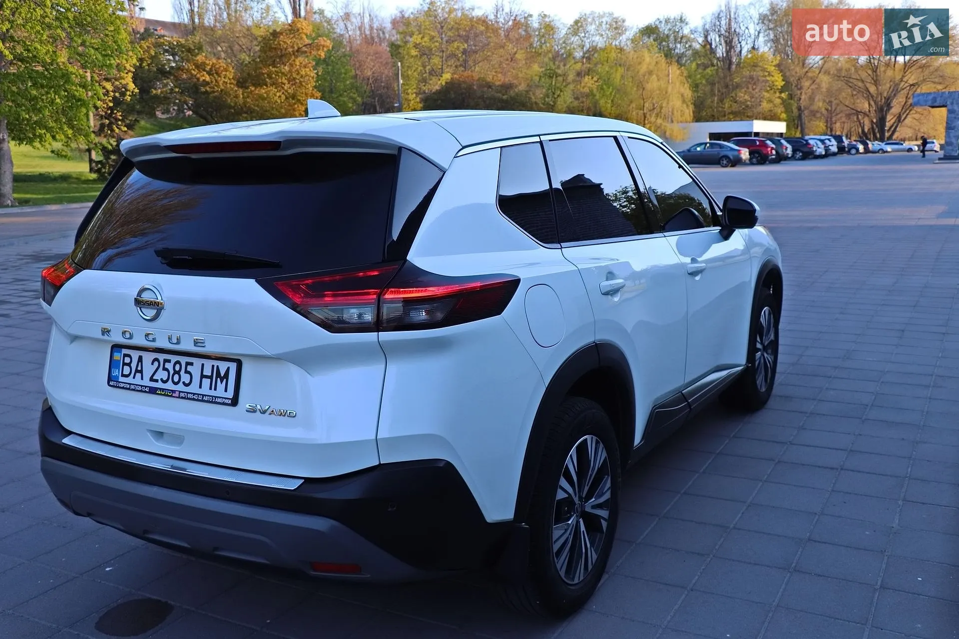 2021 Nissan Rogue - мініатюра 8