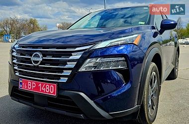 Позашляховик / Кросовер Nissan Rogue 2024 в Дніпрі