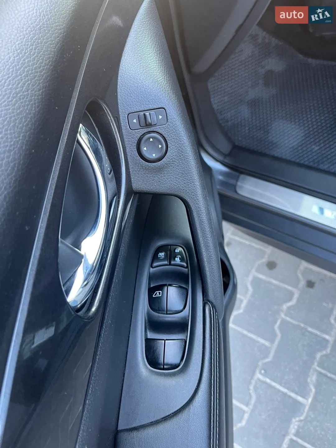 2017 Nissan Rogue - мініатюра 6