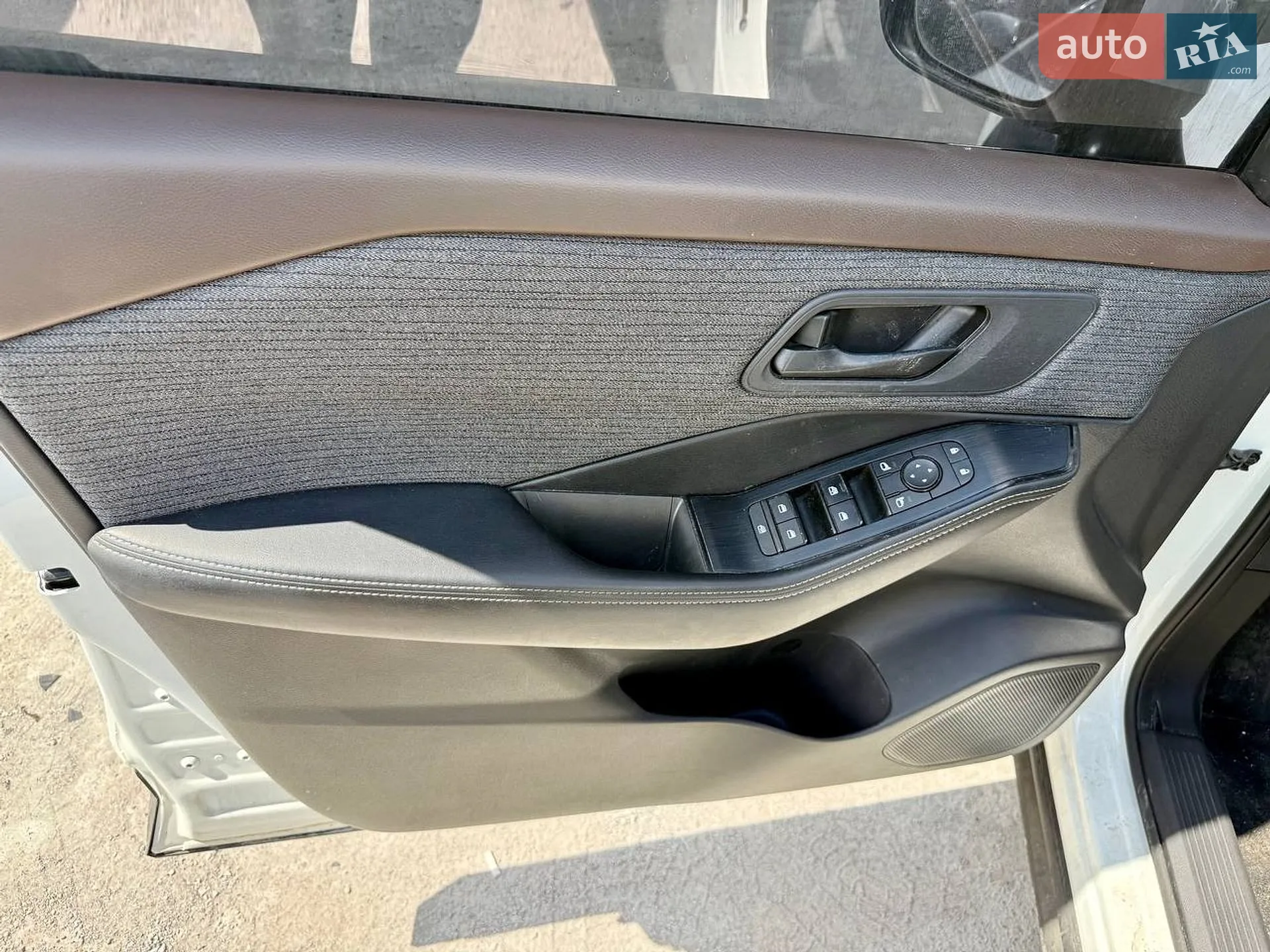 2021 Nissan Rogue - мініатюра 42