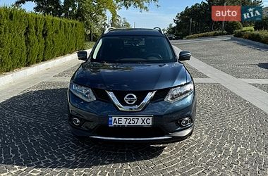 Внедорожник / Кроссовер Nissan Rogue 2016 в Днепре