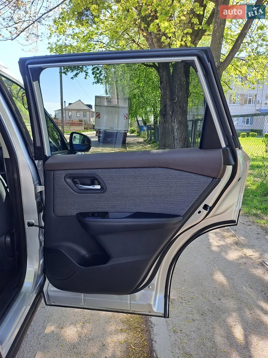 2021 Nissan Rogue - мініатюра 17
