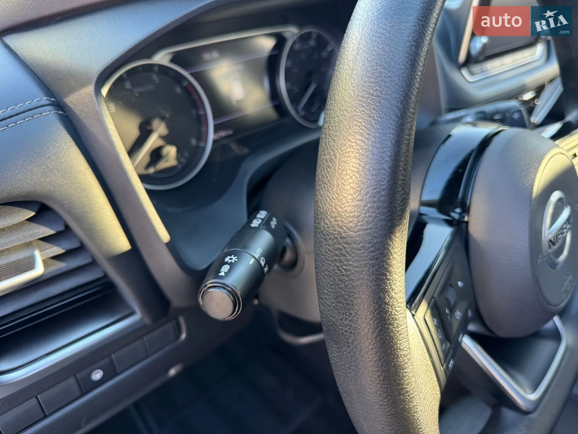 2021 Nissan Rogue - мініатюра 27
