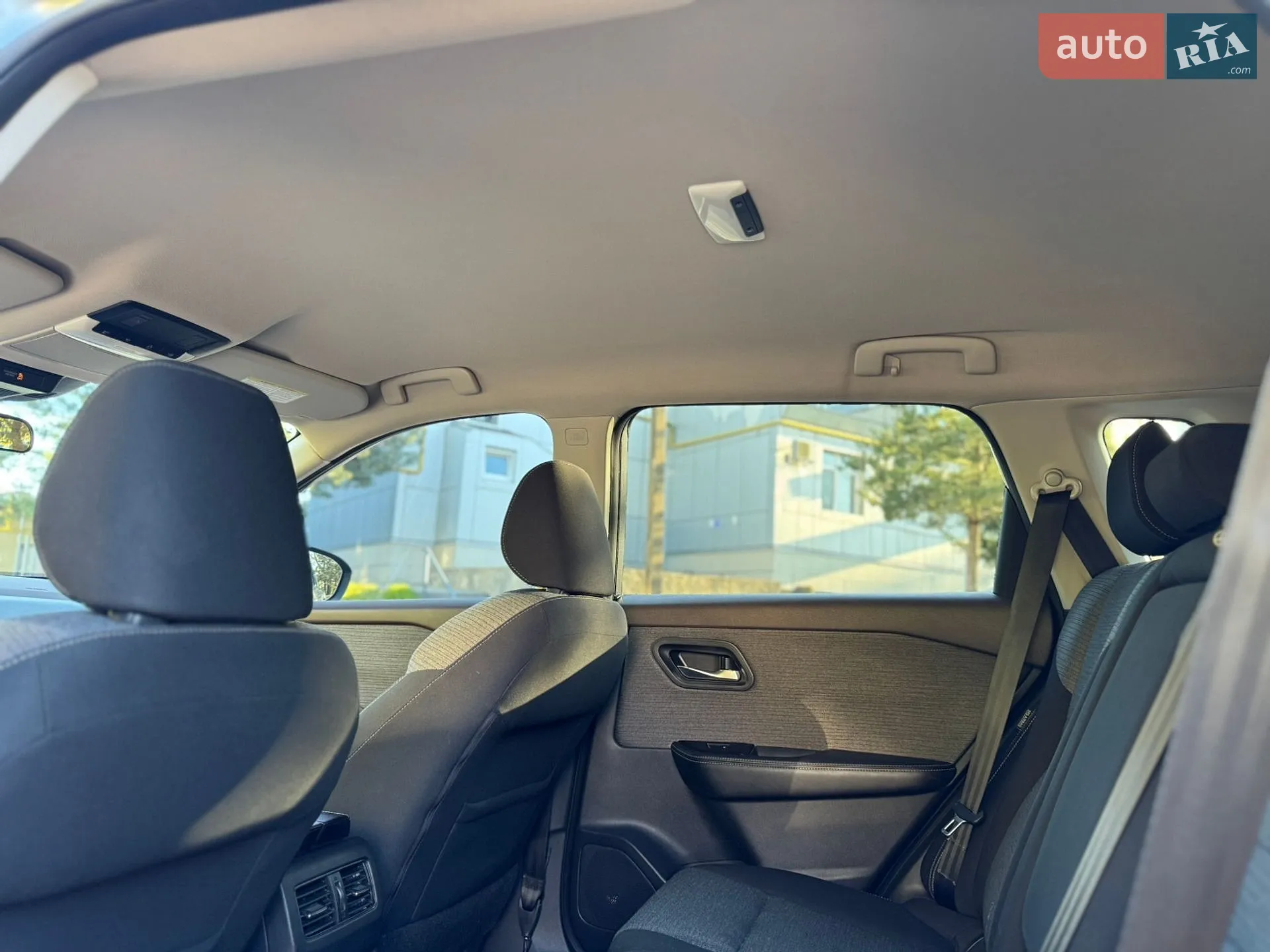 2021 Nissan Rogue - мініатюра 37