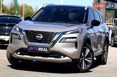 Внедорожник / Кроссовер Nissan Rogue 2021 в Кривом Роге