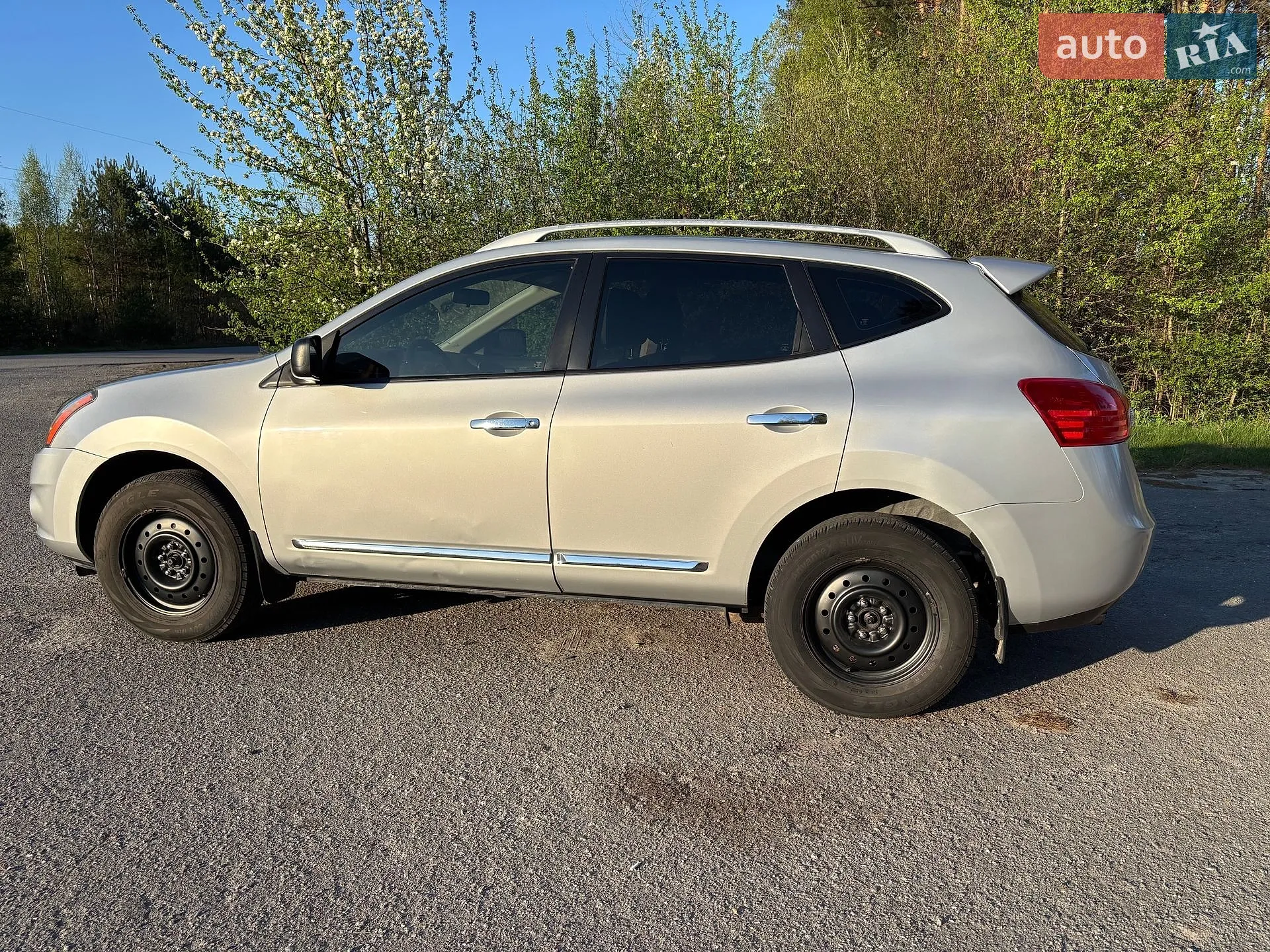 2014 Nissan Rogue - мініатюра 2