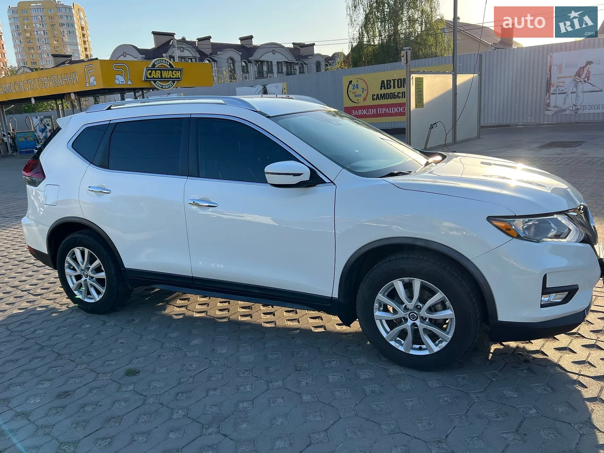 2019 Nissan Rogue - мініатюра 3