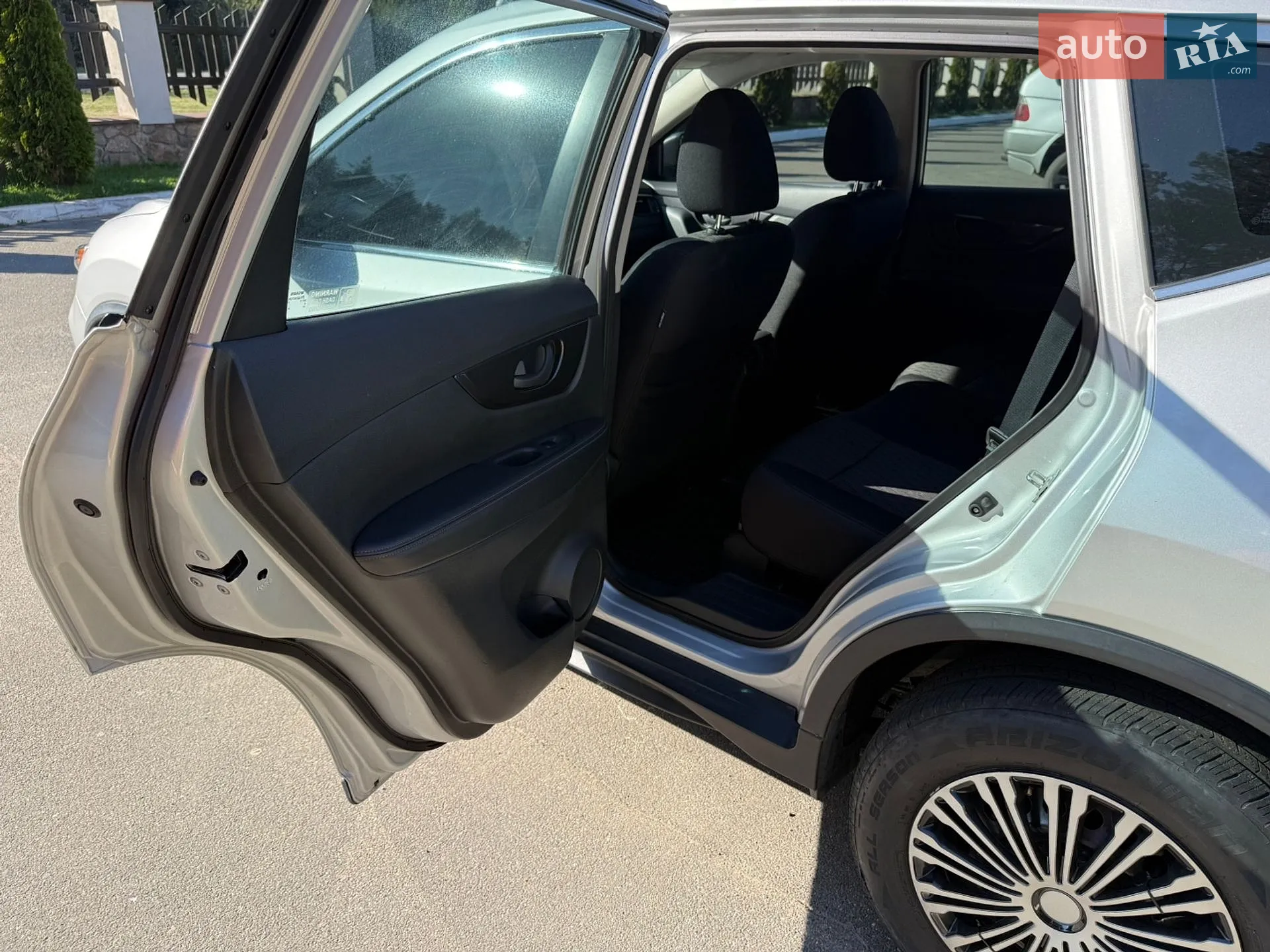 2019 Nissan Rogue - мініатюра 31