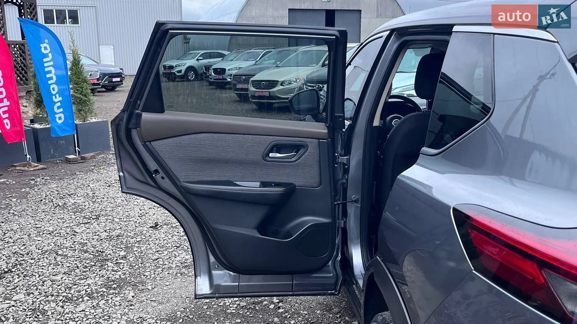 2021 Nissan Rogue - мініатюра 15