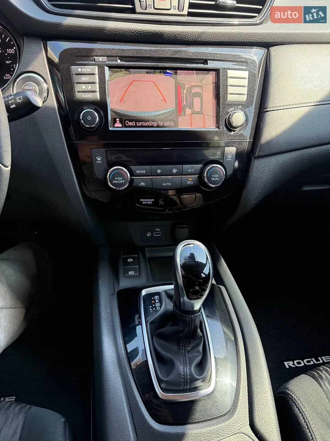 2019 Nissan Rogue - мініатюра 13