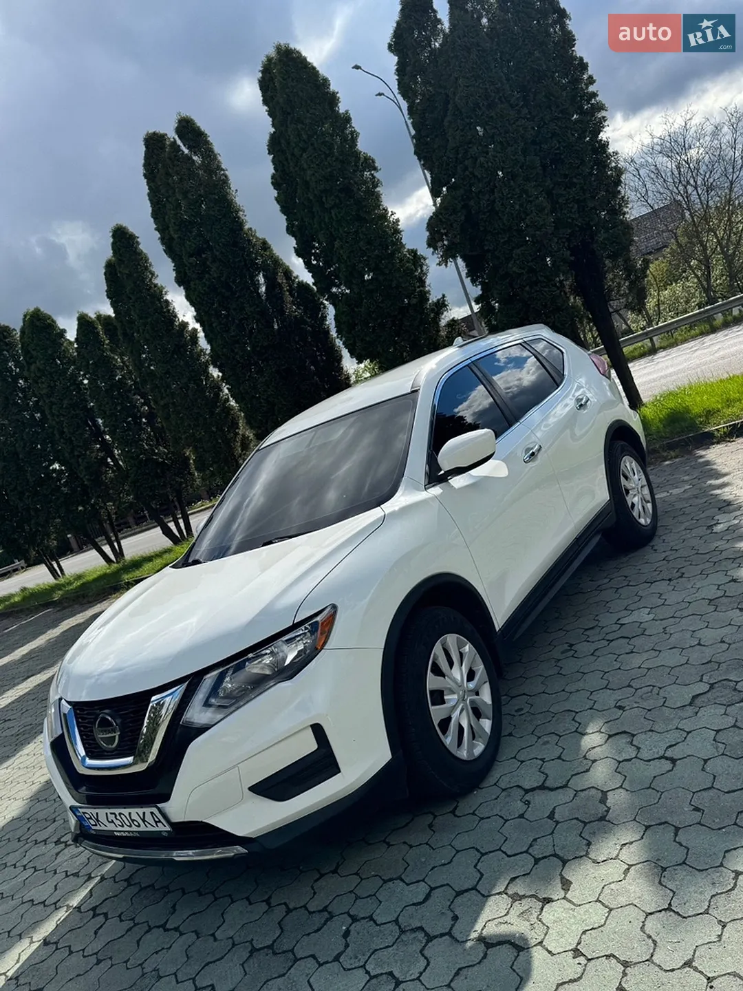 2017 Nissan Rogue - мініатюра 4