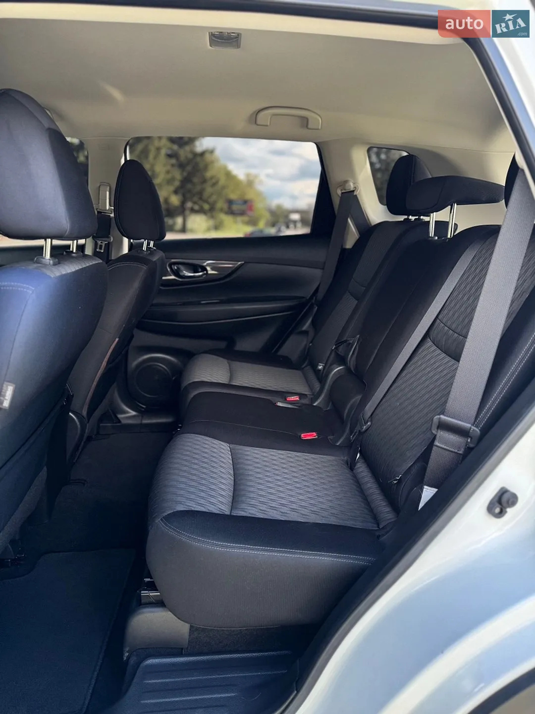 2017 Nissan Rogue - мініатюра 39