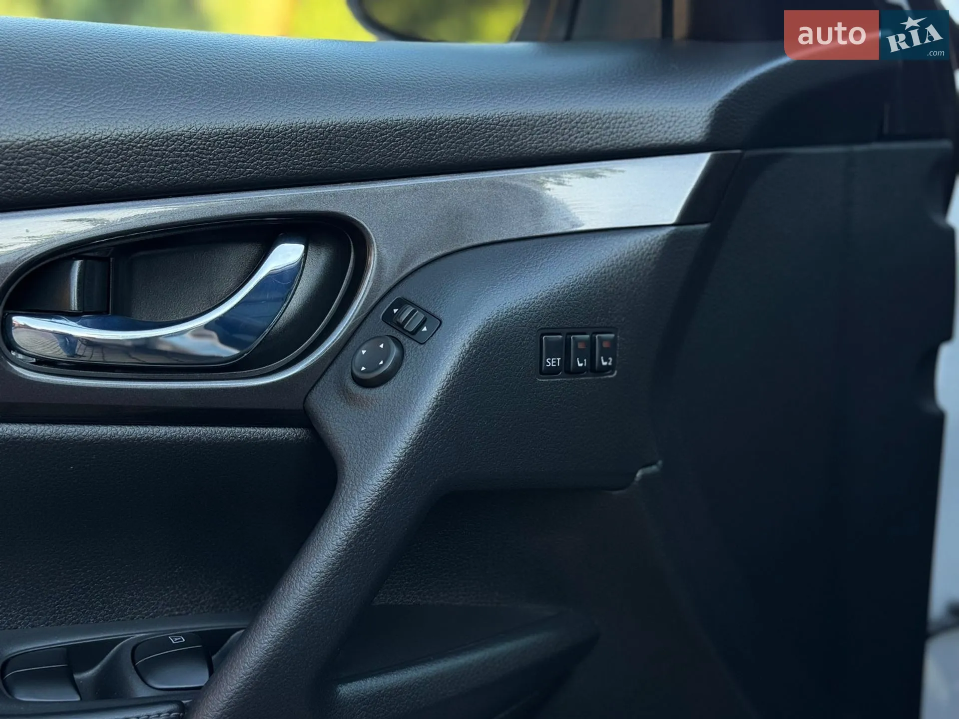 2019 Nissan Rogue - мініатюра 25