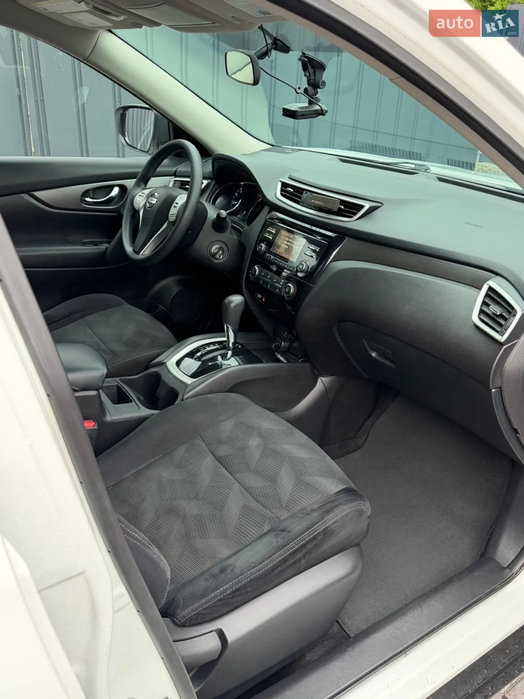 2016 Nissan Rogue - мініатюра 14