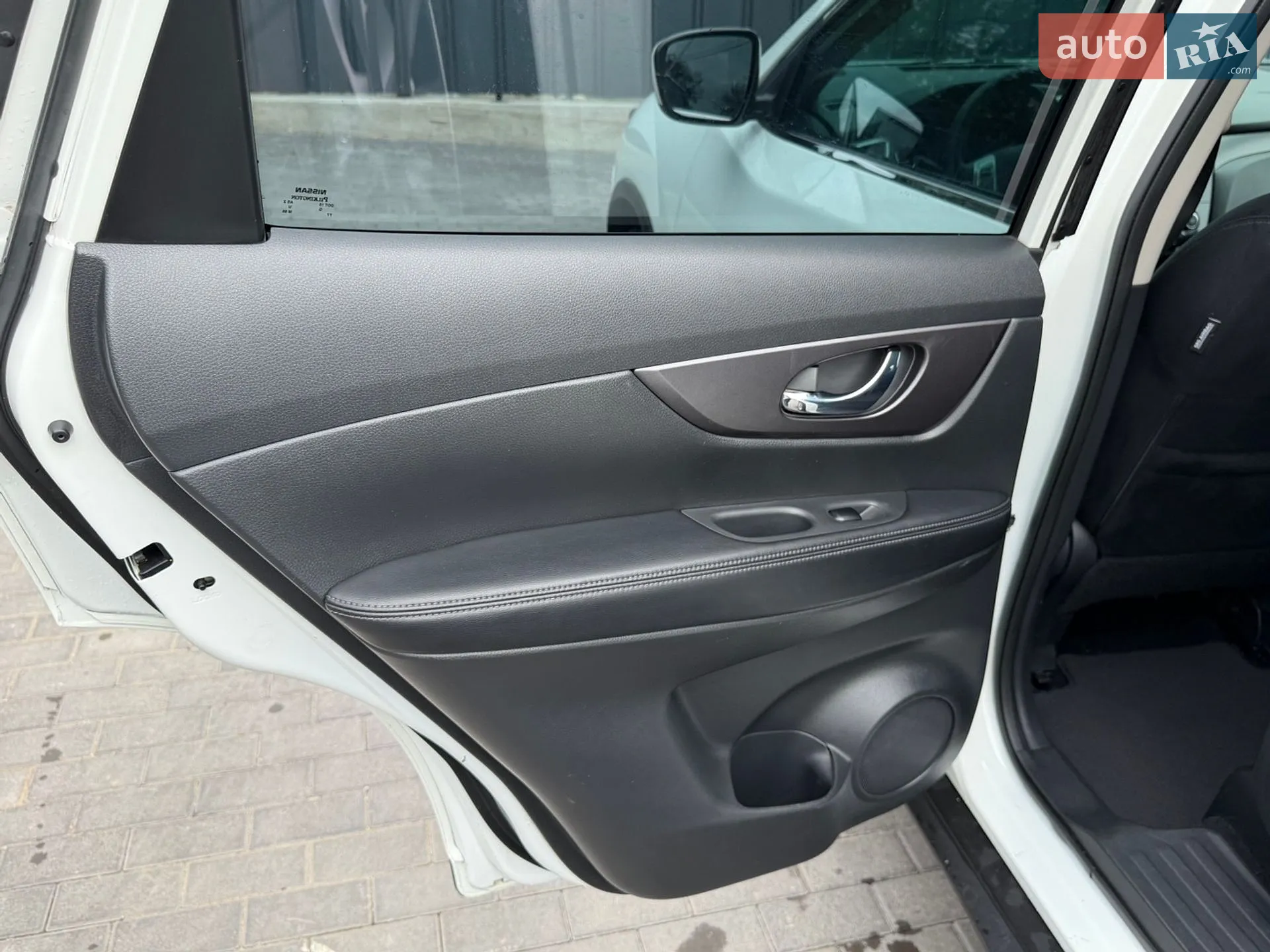 2016 Nissan Rogue - мініатюра 19