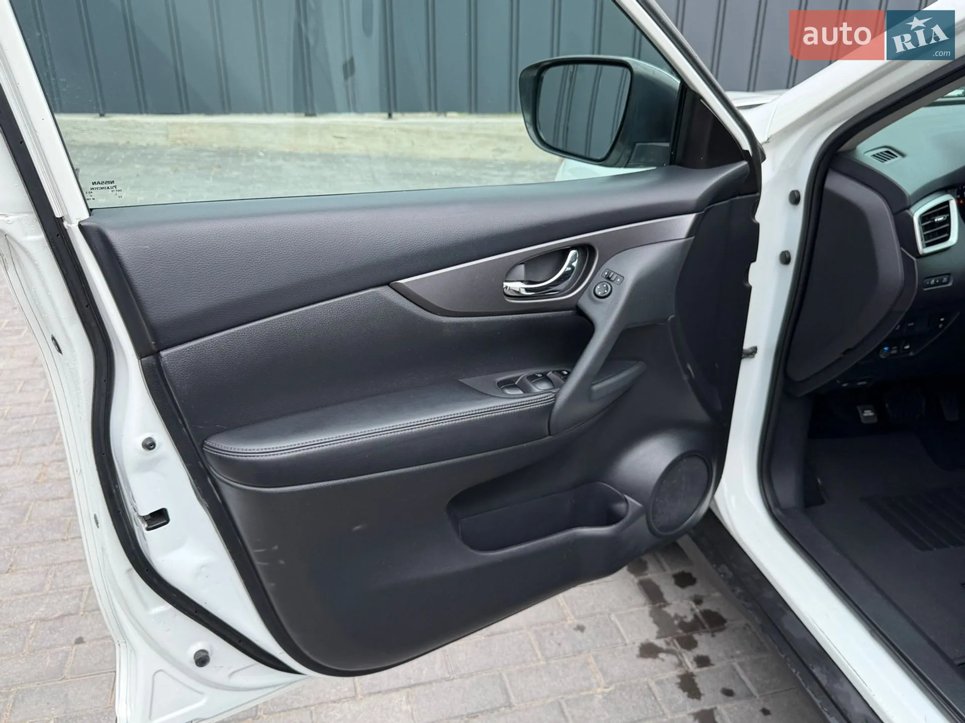 2016 Nissan Rogue - мініатюра 21
