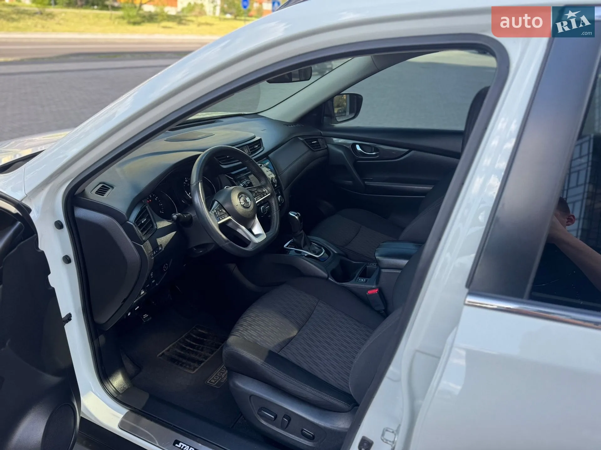 2016 Nissan Rogue - мініатюра 15