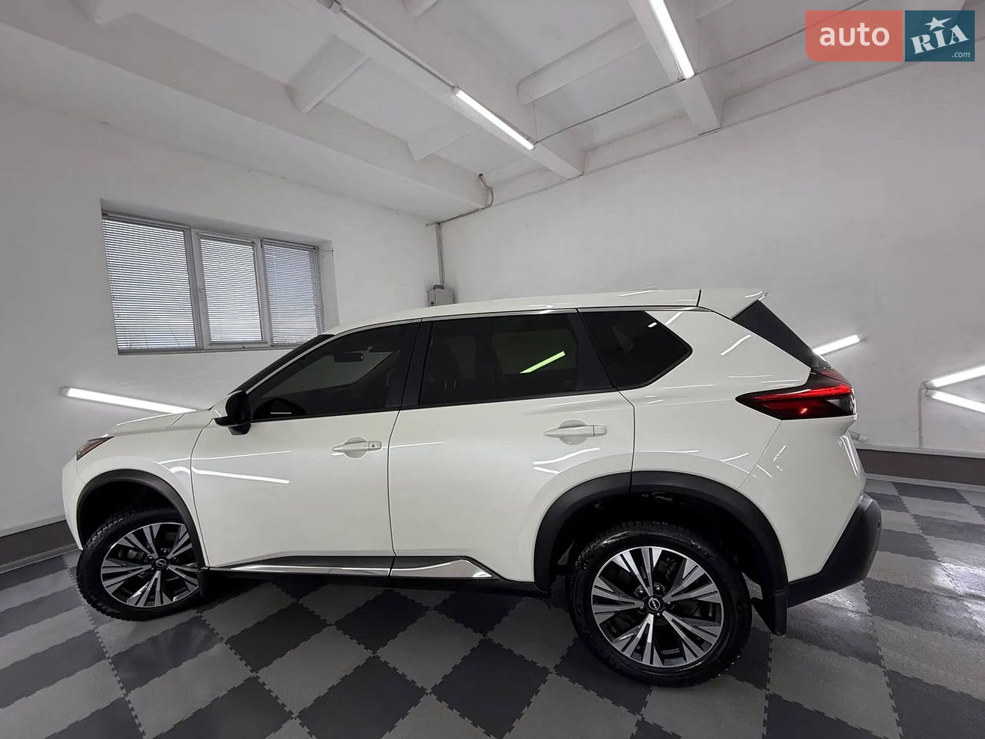 2023 Nissan Rogue - мініатюра 18