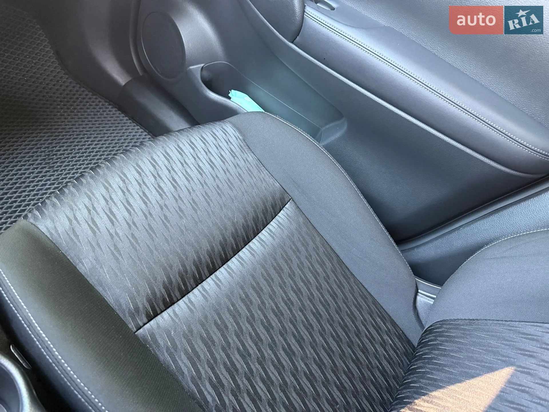 2018 Nissan Rogue - мініатюра 9
