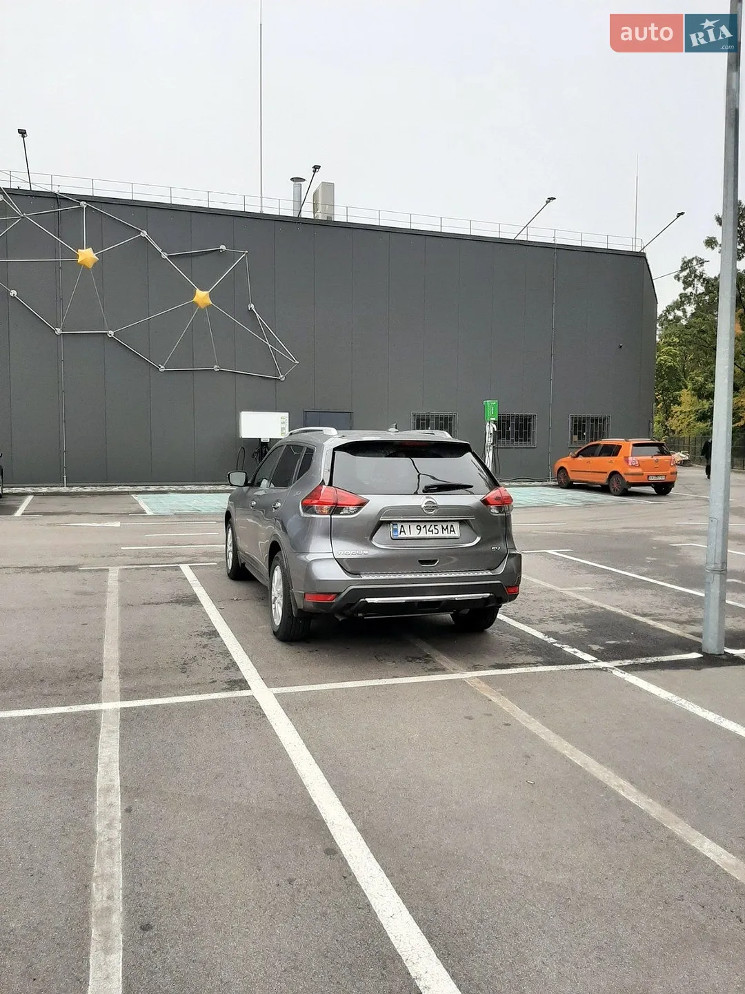2017 Nissan Rogue - мініатюра 2