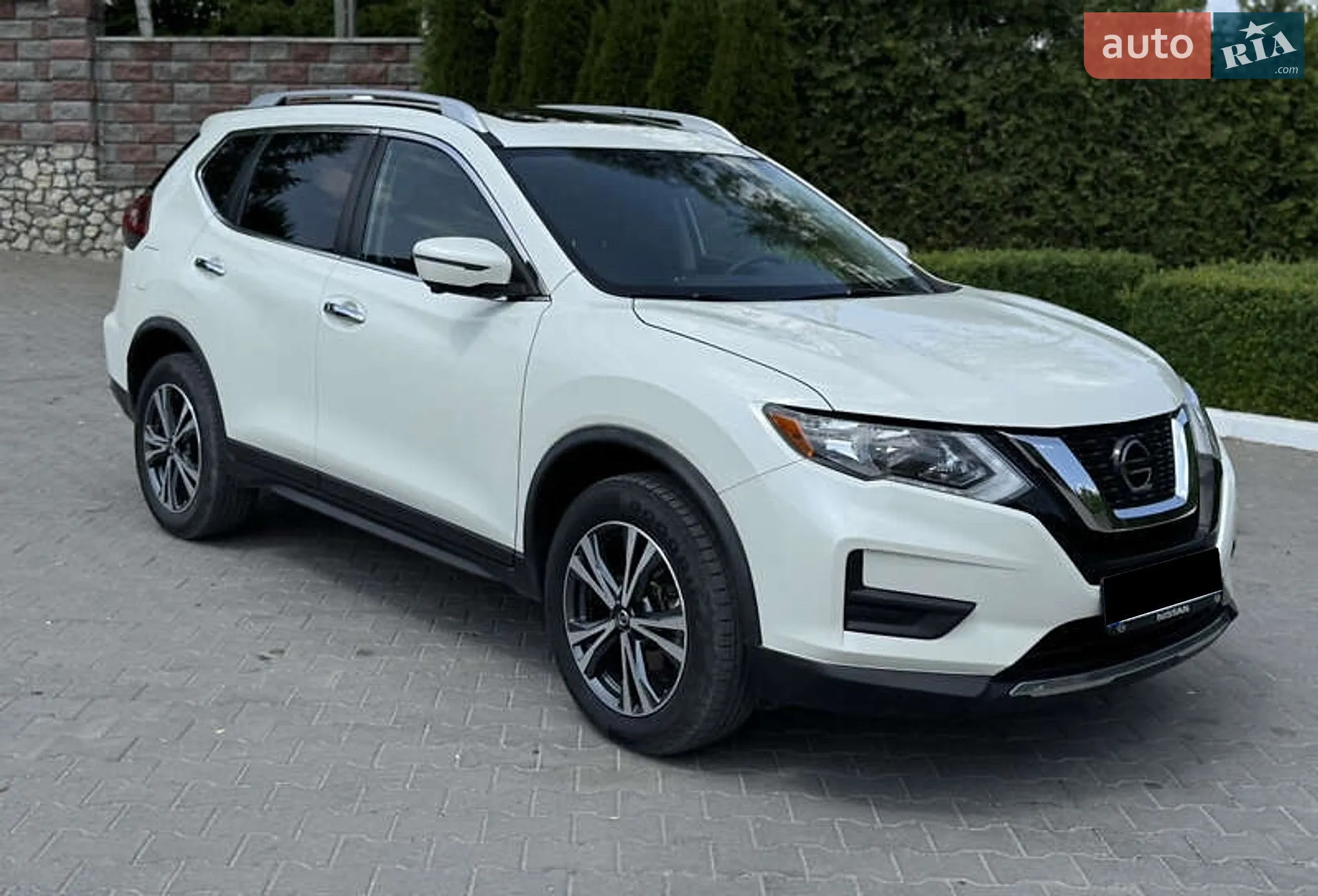 2018 Nissan Rogue - мініатюра 2