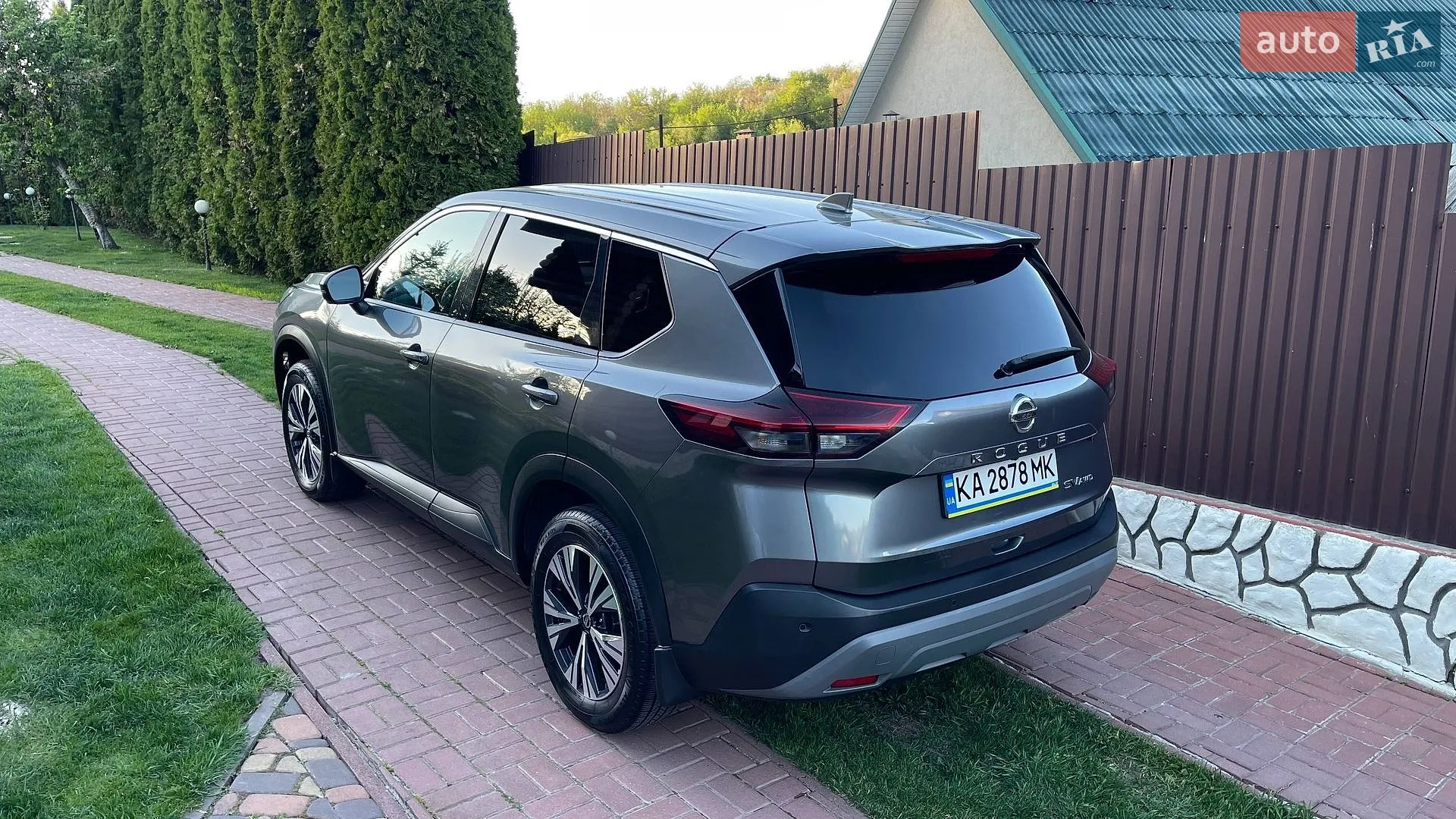 2021 Nissan Rogue - мініатюра 4