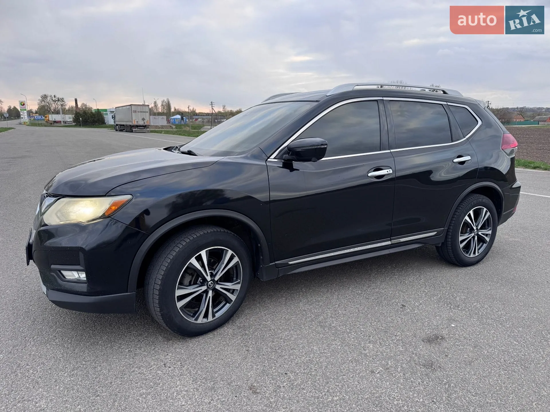 2018 Nissan Rogue - мініатюра 2
