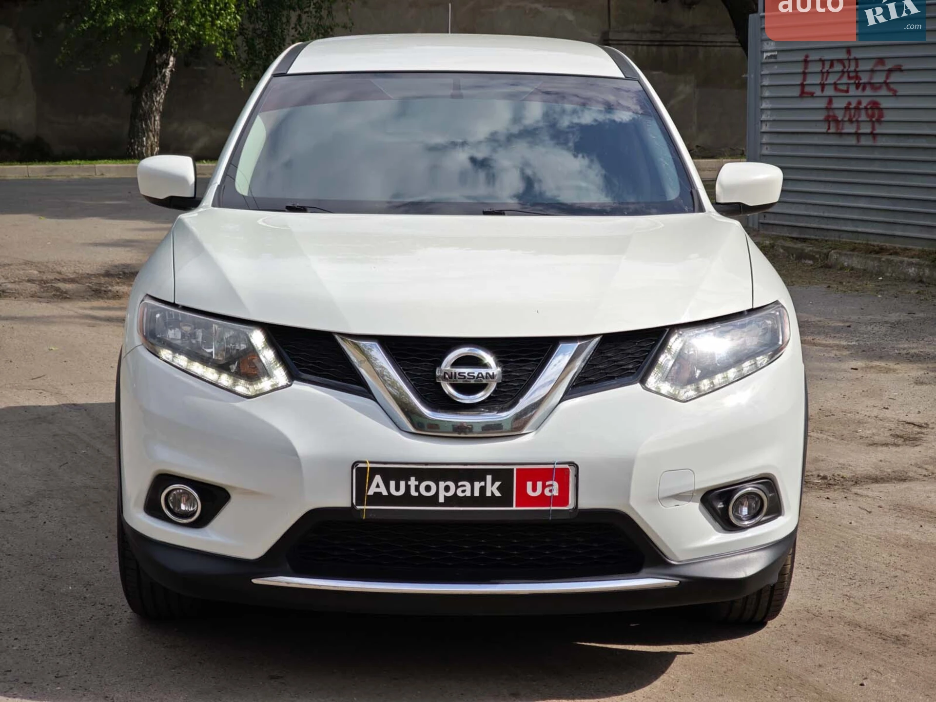 2016 Nissan Rogue - мініатюра 2