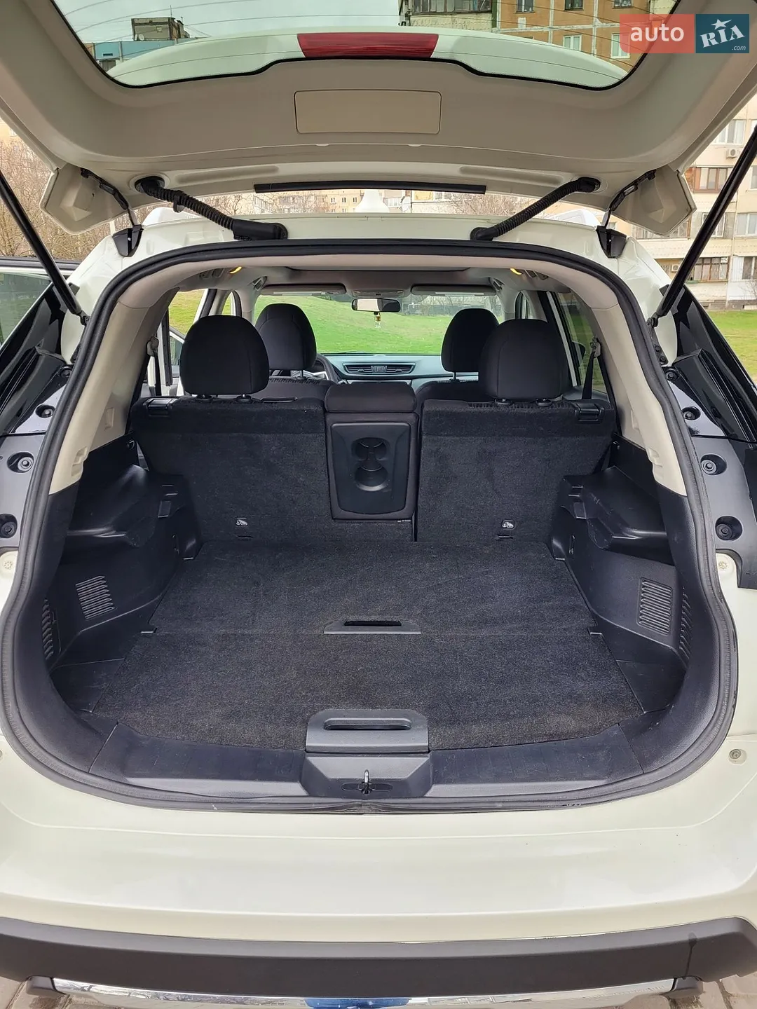 2018 Nissan Rogue - мініатюра 12