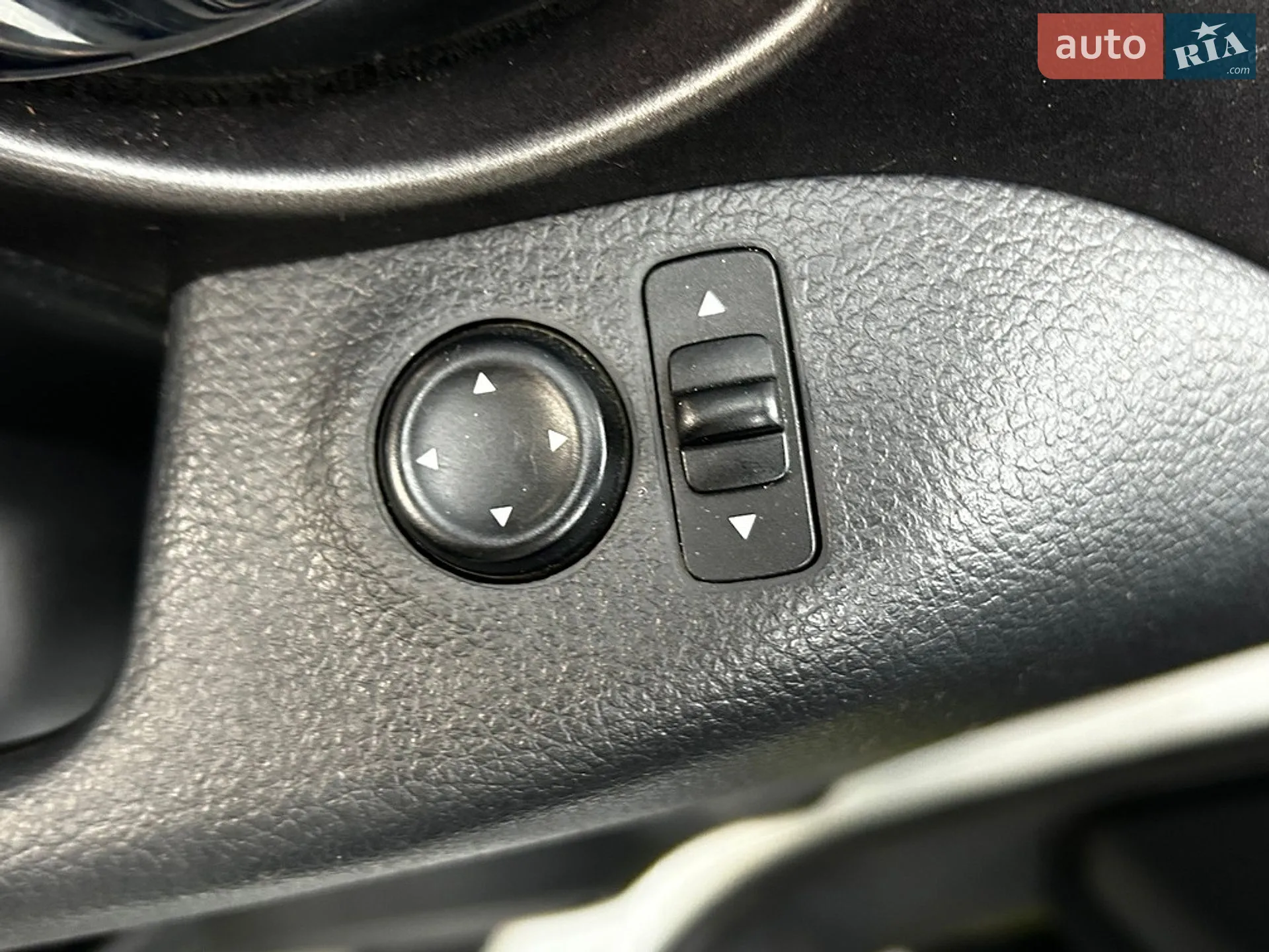 2016 Nissan Rogue - мініатюра 14