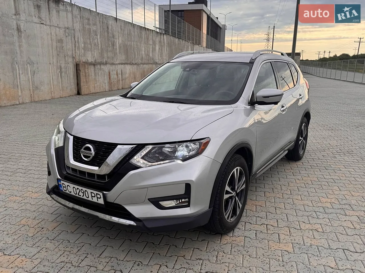 2017 Nissan Rogue - мініатюра 11