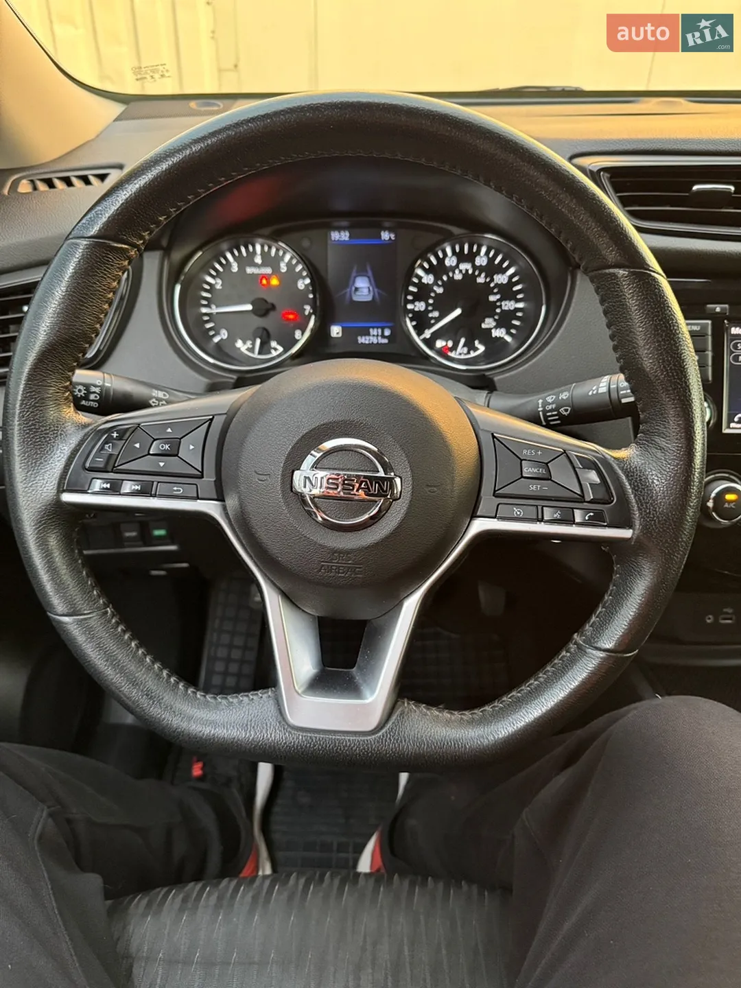 2019 Nissan Rogue - мініатюра 14