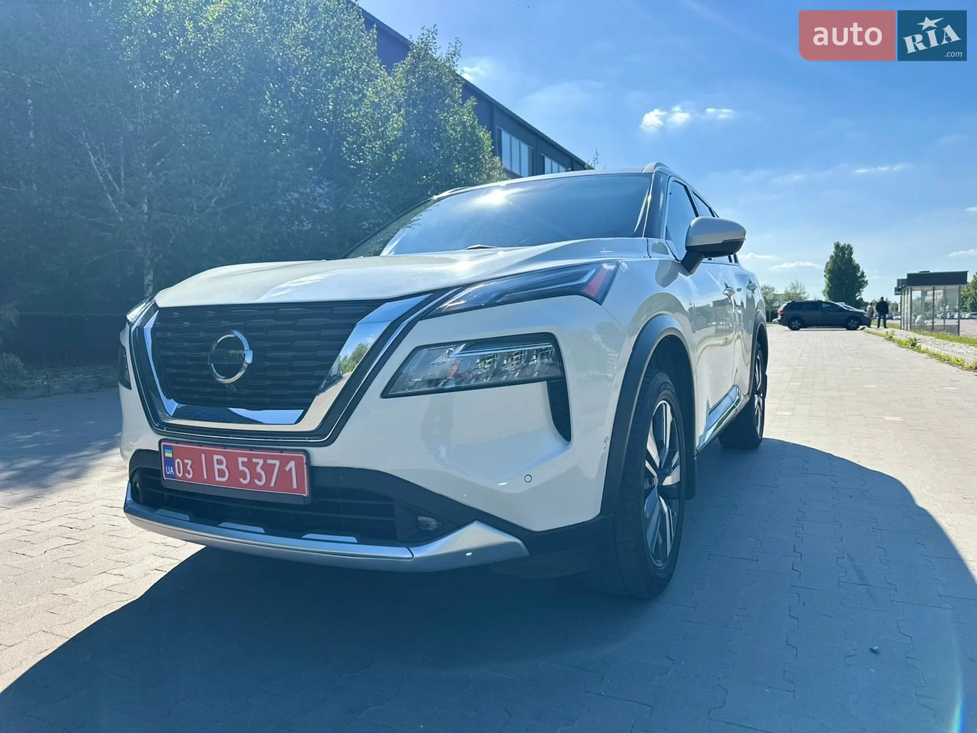 2021 Nissan Rogue - мініатюра 2